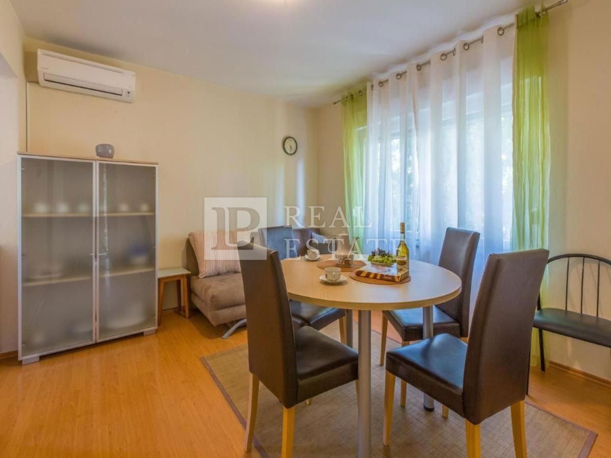 CRIKVENICA - dvosobni apartma blizu morja