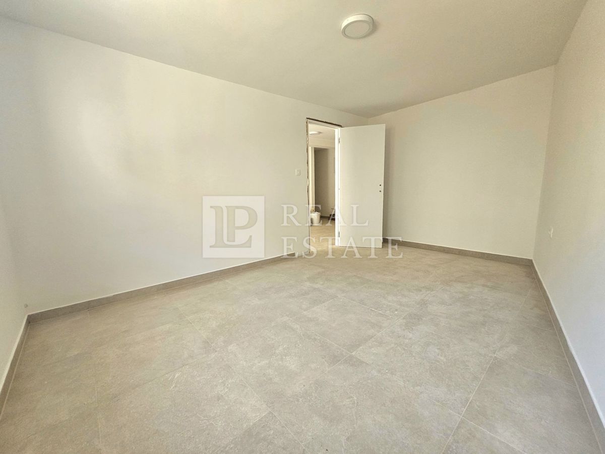 CRIKVENICA - stanovanje na izjemni lokaciji