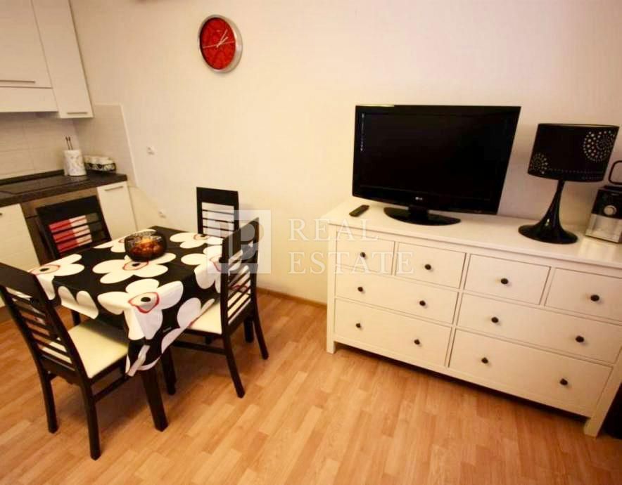 CRIKVENICA - čudovit apartma v prvi vrsti do morja