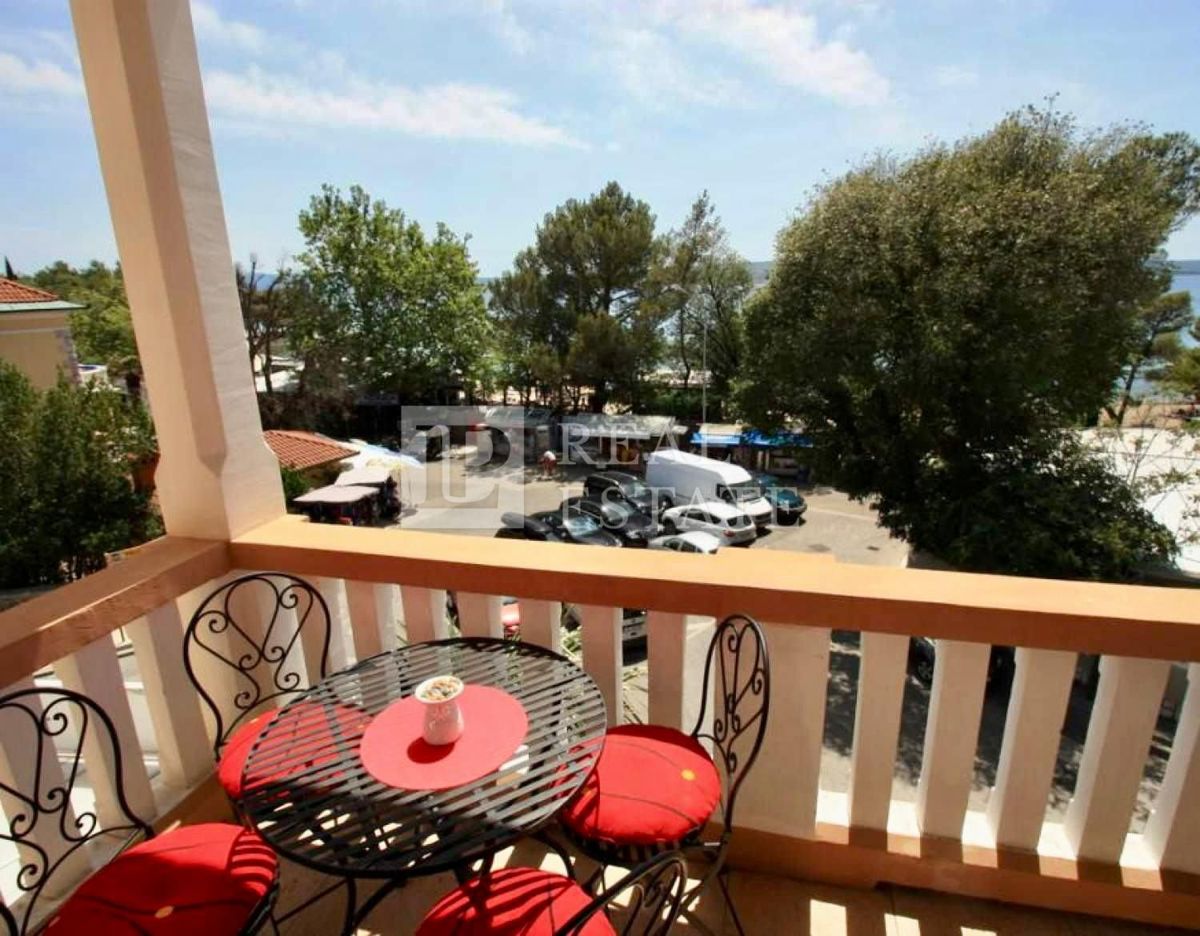 CRIKVENICA - čudovit apartma v prvi vrsti do morja