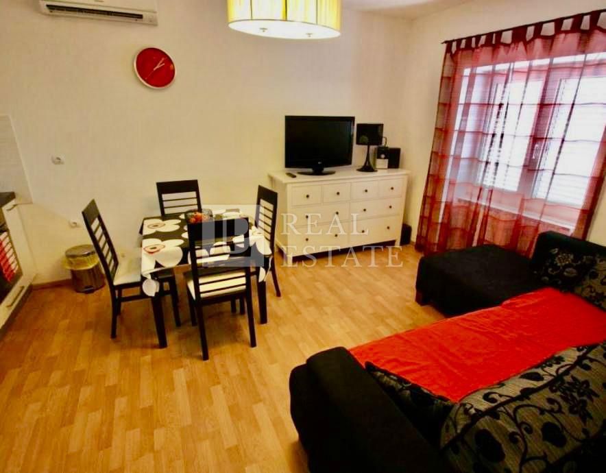CRIKVENICA - čudovit apartma v prvi vrsti do morja