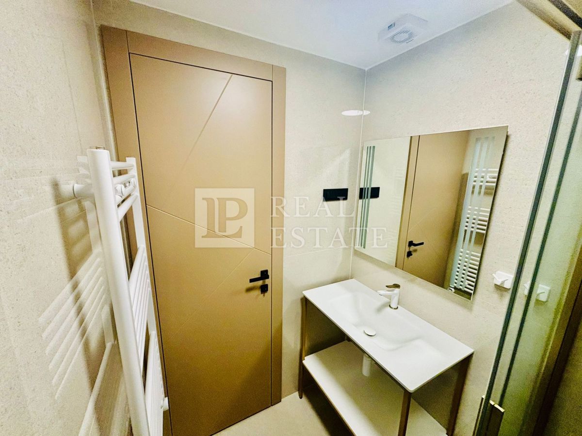 CRIKVENICA - luksuzno stanovanje v moderni novogradnji