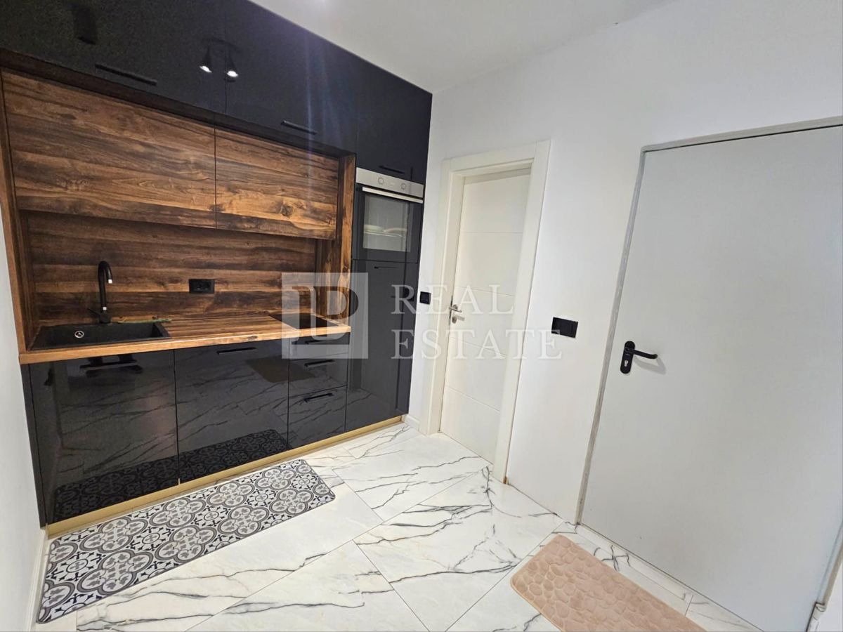 CRIKVENICA - novogradnja z odprtim pogledom na morje