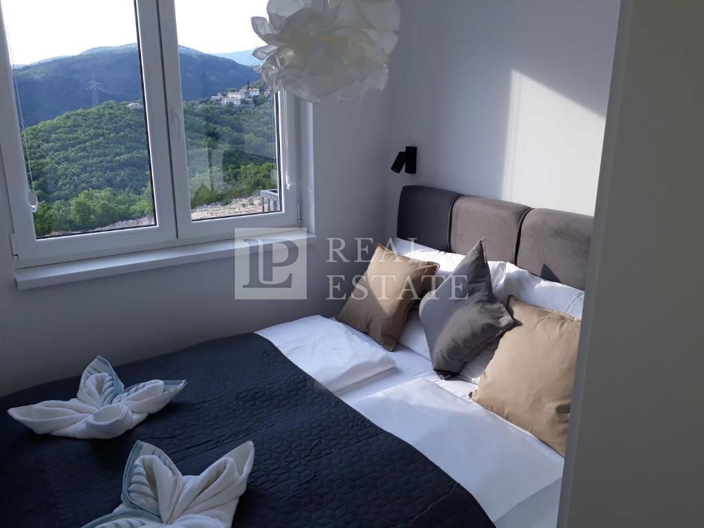 CRIKVENICA - novogradnja z odprtim pogledom na morje