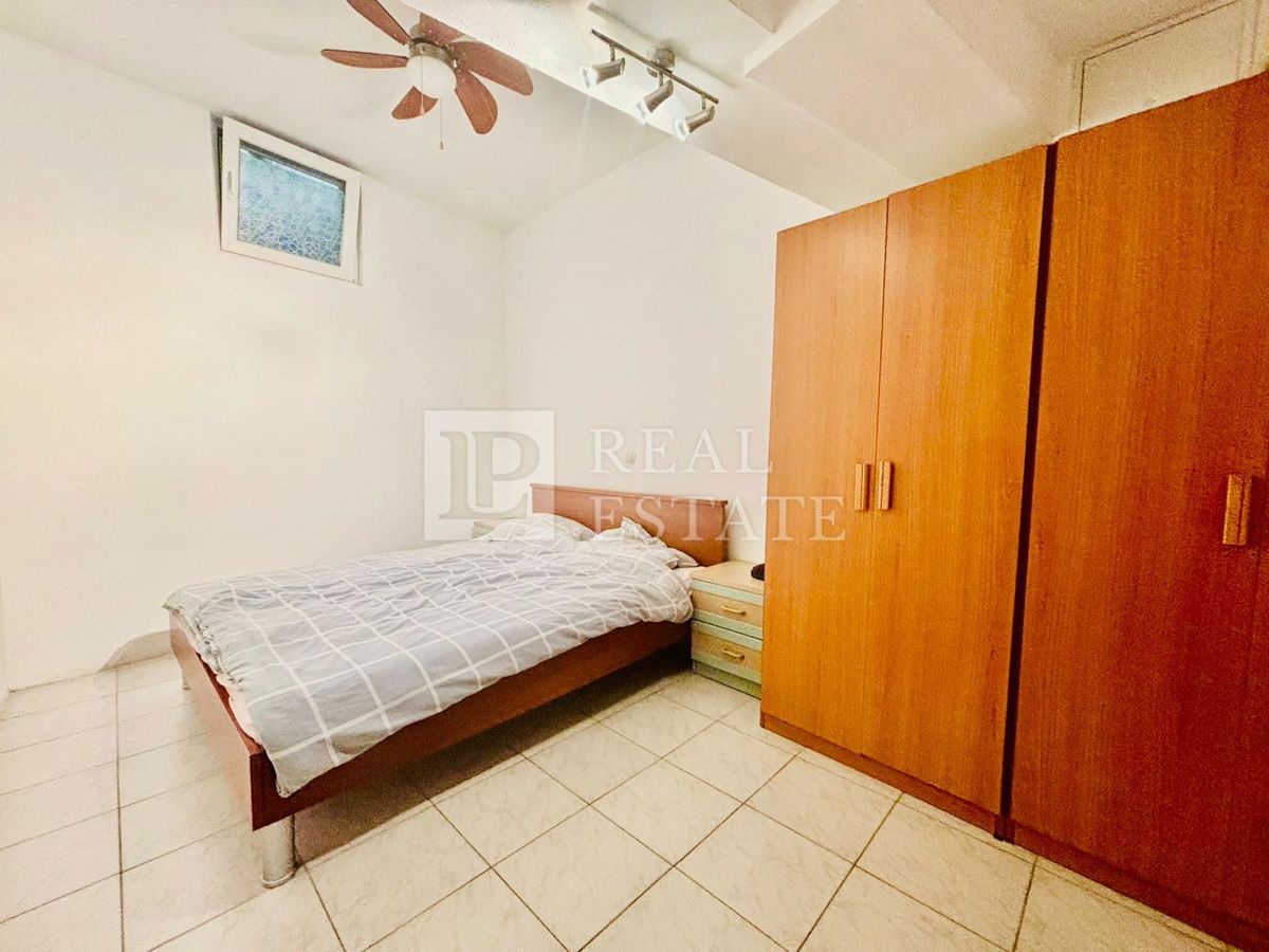 JADRANOVO - trisobno stanovanje s čudovito teraso