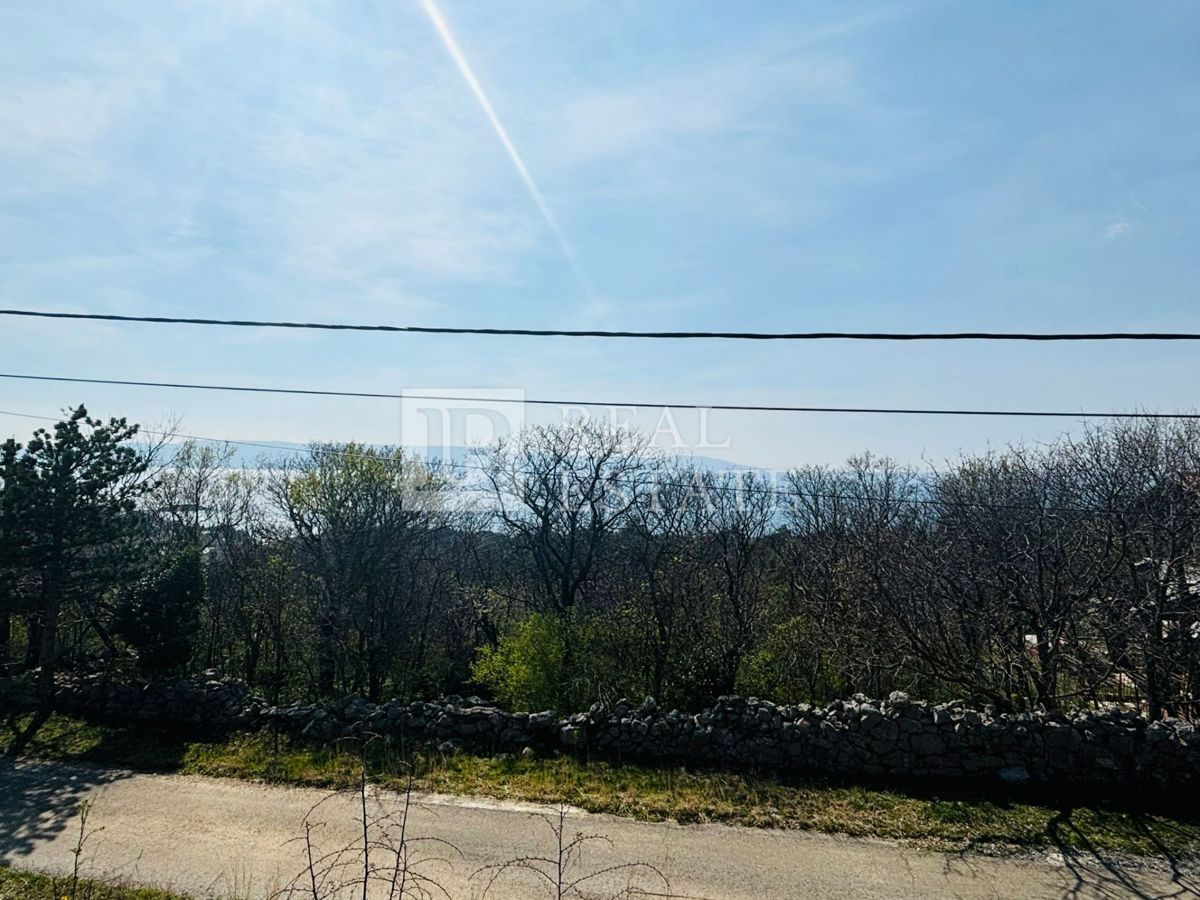 KLENOVICA - gradbeno zemljišče velikosti 1366 m2 z odprtim pogledom na morje