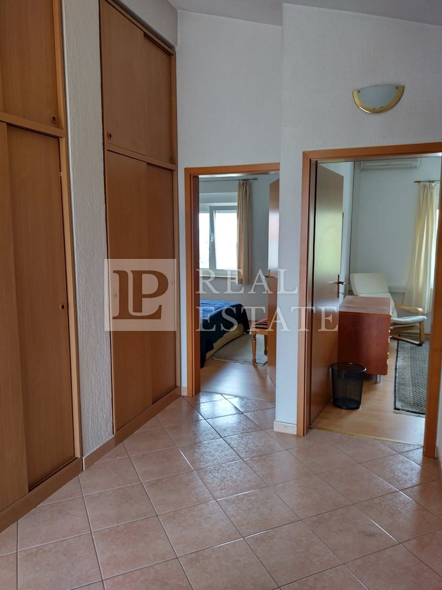 NOVI VINODOLSKI - apartma s pogledom na morje