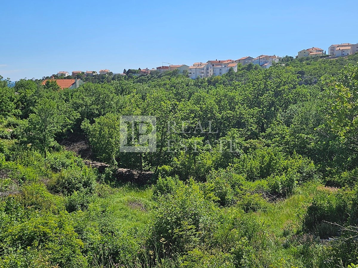 NOVI VINODOLSKI - gradbena parcela pravilne oblike