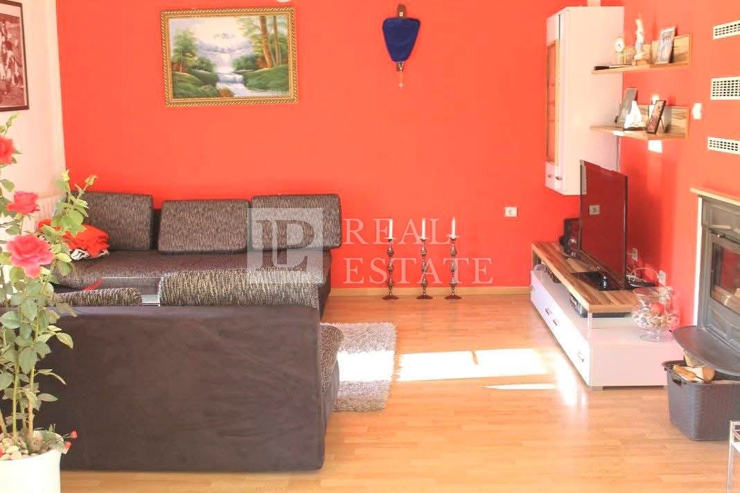 NOVI VINODOLSKI - apartmajska hiša z gostinskim objektom