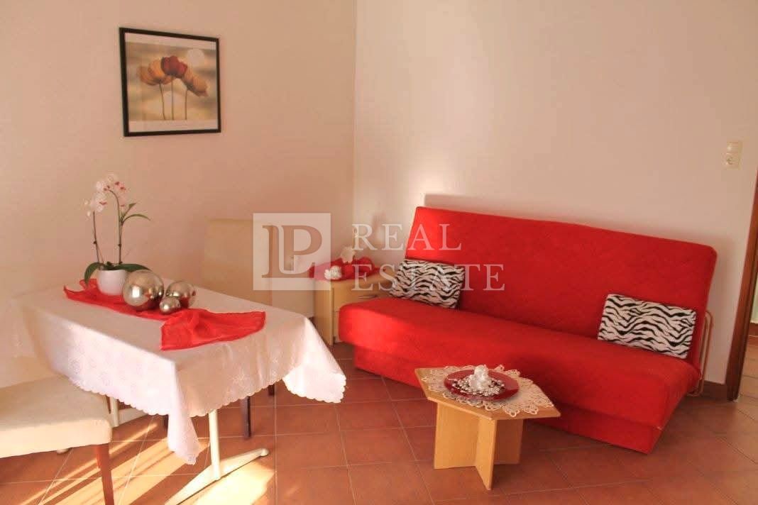 NOVI VINODOLSKI - apartmajska hiša z gostinskim objektom