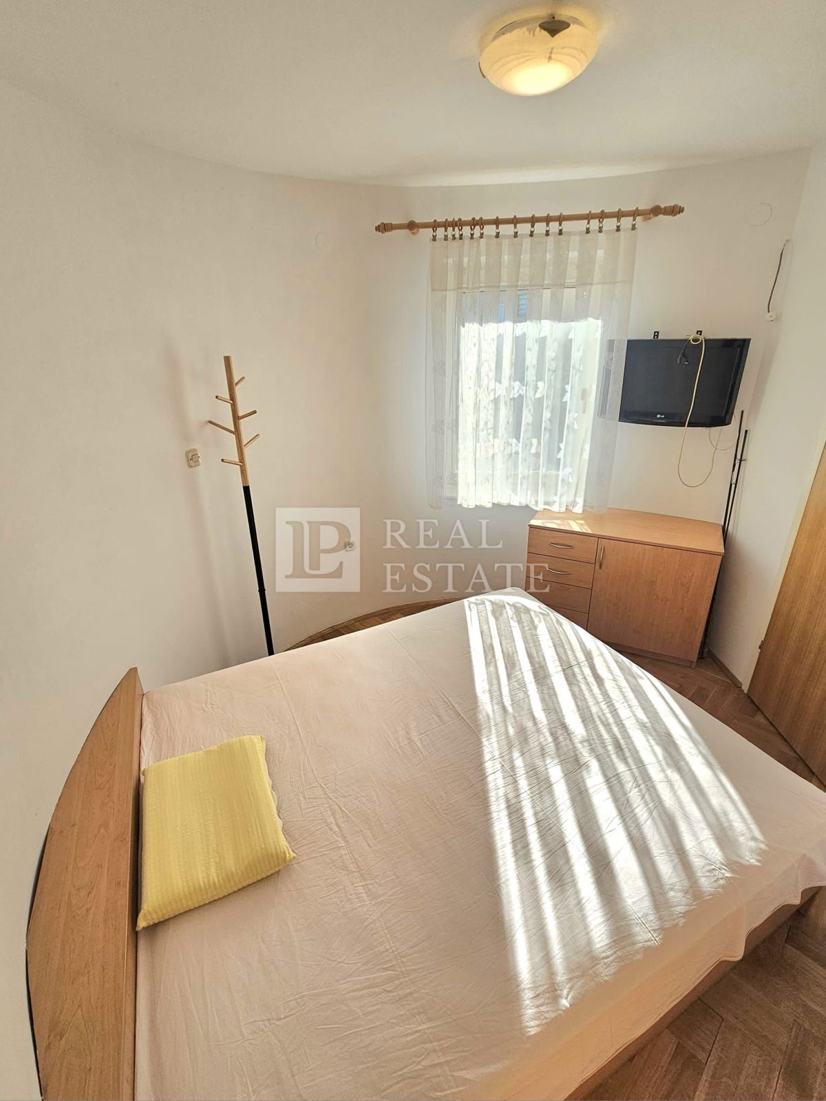 CRIKVENICA - 2-sobno stanovanje 450 metrov od morja