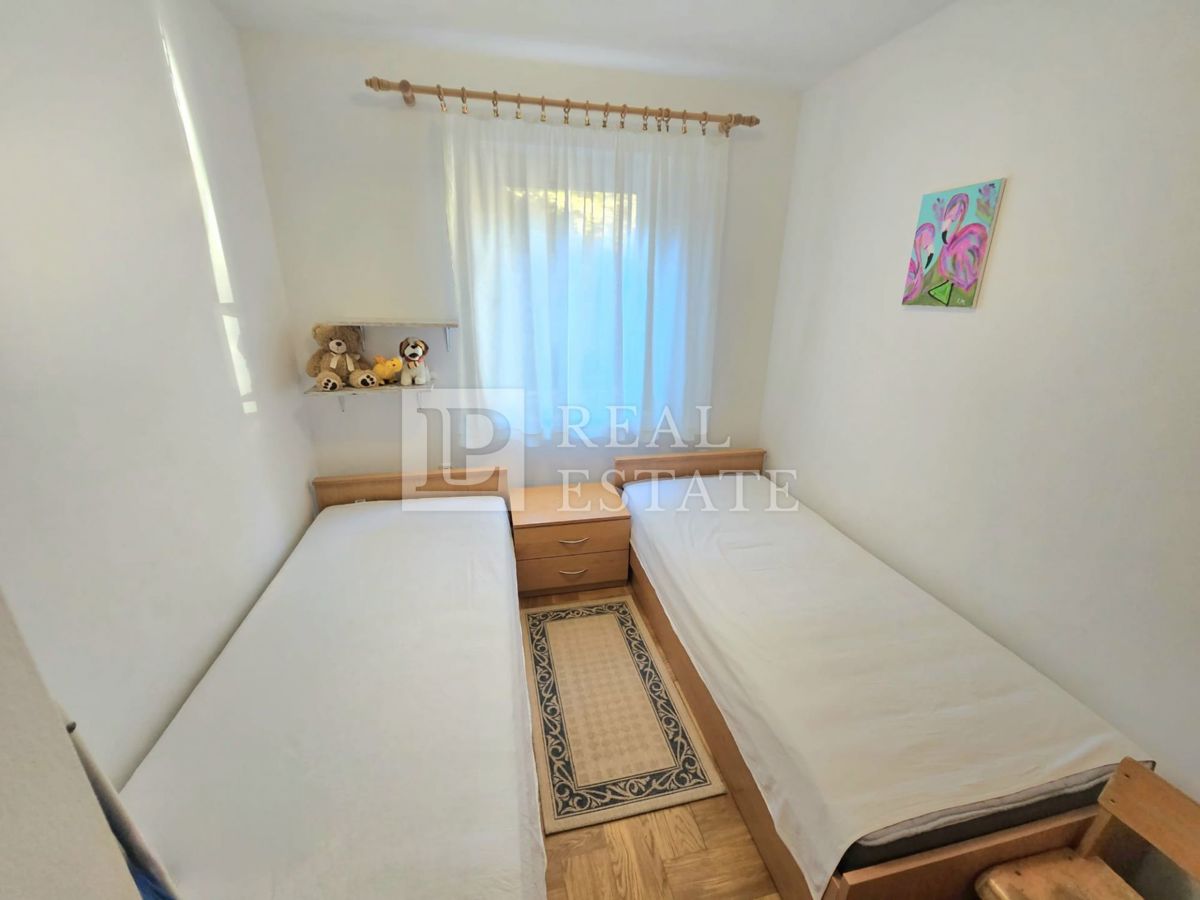 CRIKVENICA - 2-sobno stanovanje 450 metrov od morja