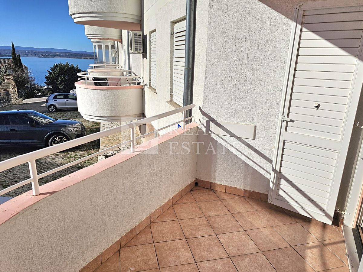 CRIKVENICA - 2-sobno stanovanje 450 metrov od morja