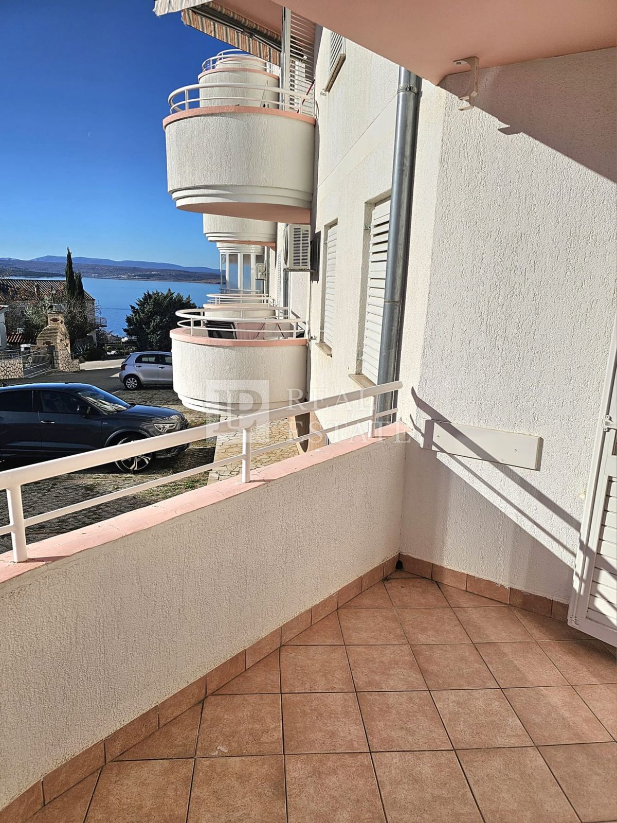 CRIKVENICA - 2-sobno stanovanje 450 metrov od morja