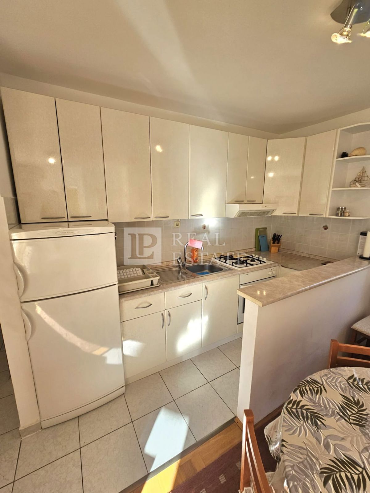 CRIKVENICA - 2-sobno stanovanje 450 metrov od morja