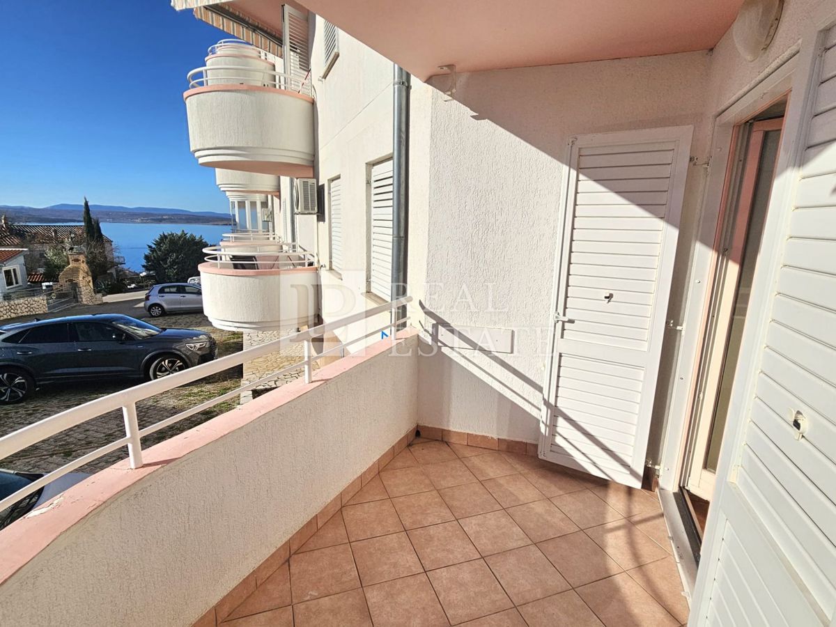 CRIKVENICA - 2-sobno stanovanje 450 metrov od morja