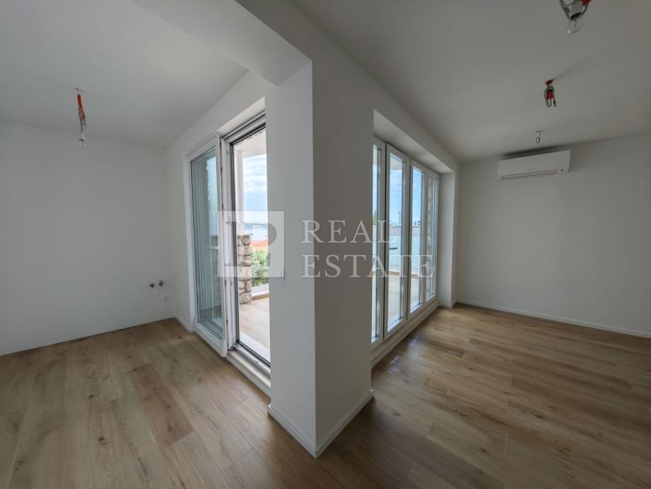 CRIKVENICA - elegantno stanovanje na fantastični lokaciji