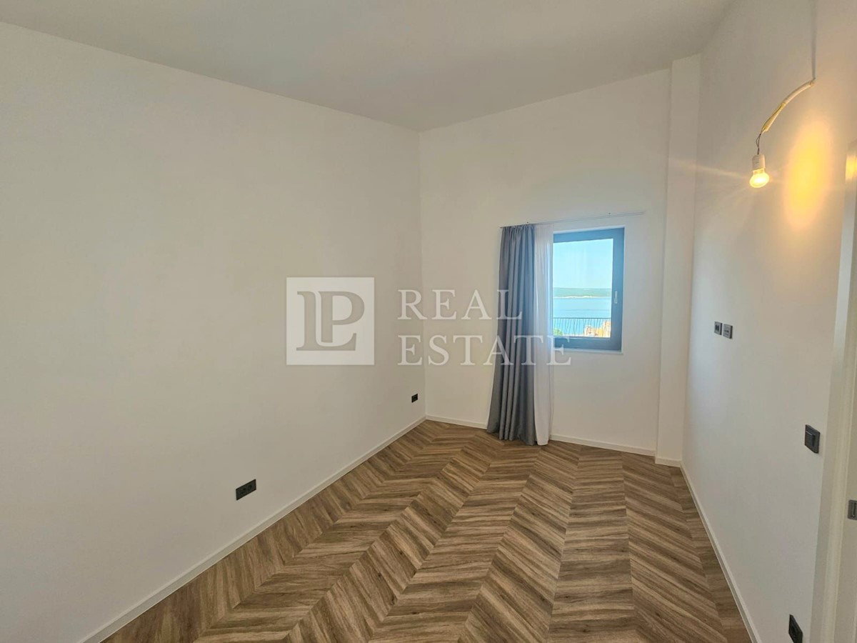 CRIKVENICA - luksuzen penthouse s panoramskim pogledom na morje