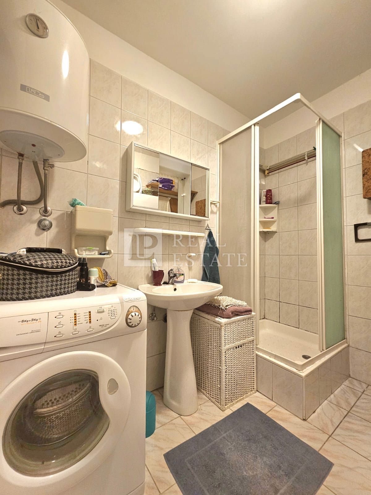 CRIKVENICA - apartma z zasebnim vrtom 80 metrov od morja