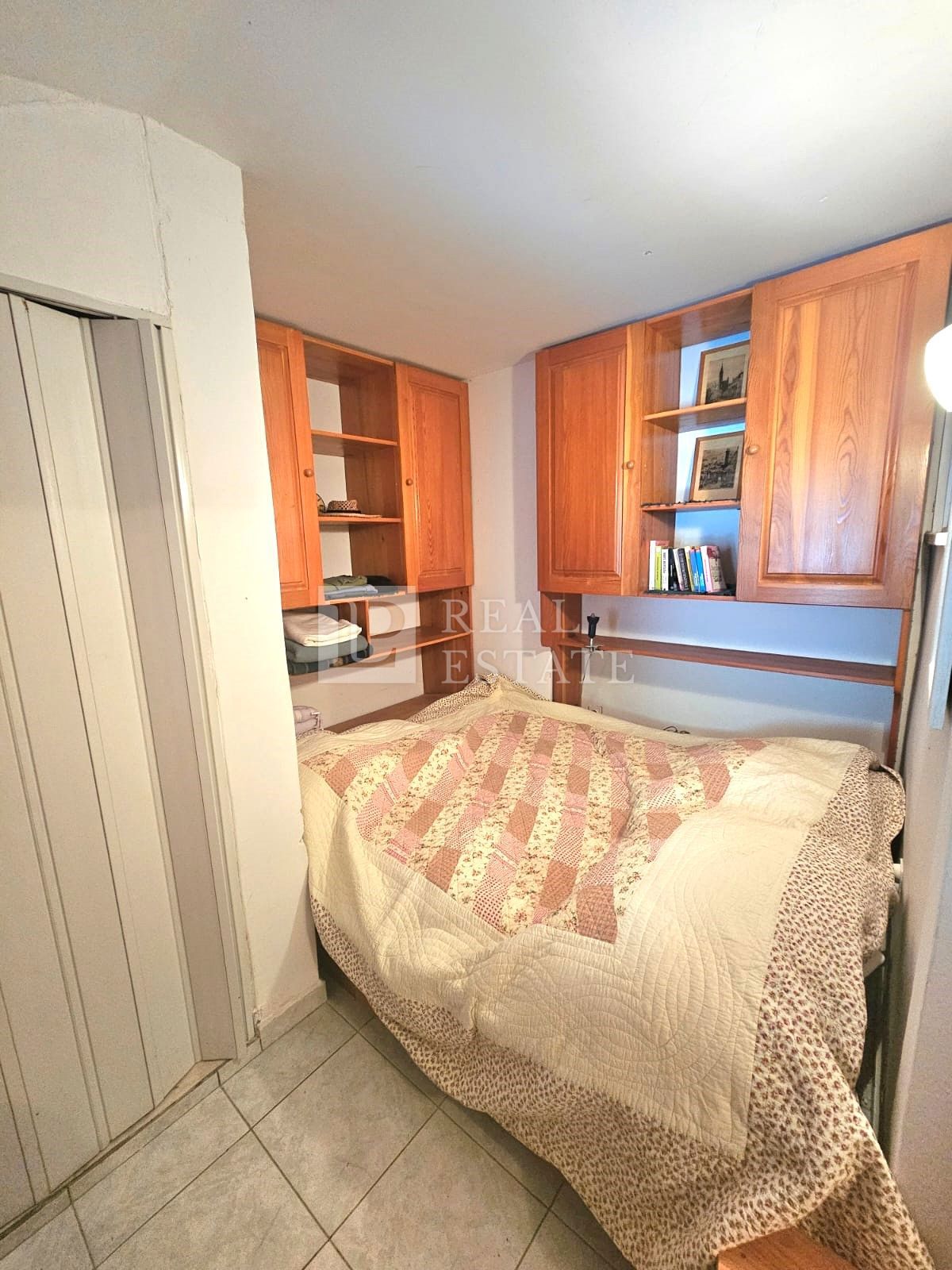 CRIKVENICA - apartma z zasebnim vrtom 80 metrov od morja