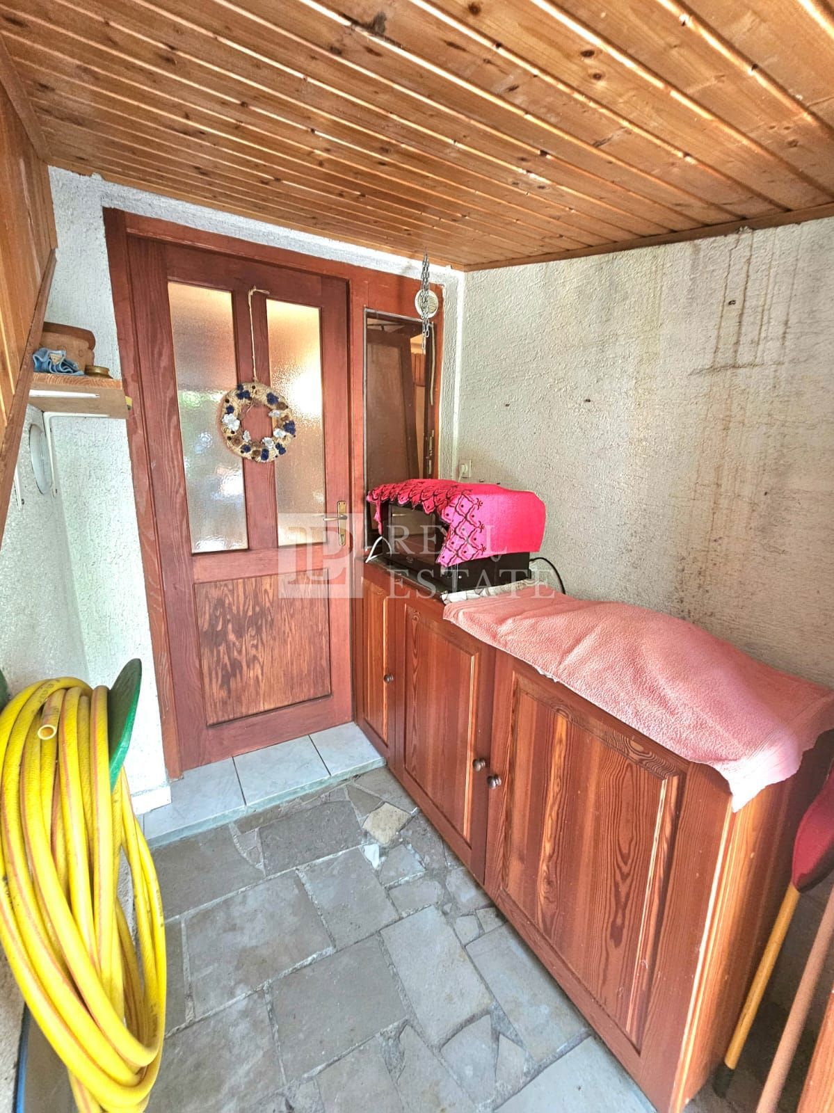 CRIKVENICA - apartma z zasebnim vrtom 80 metrov od morja
