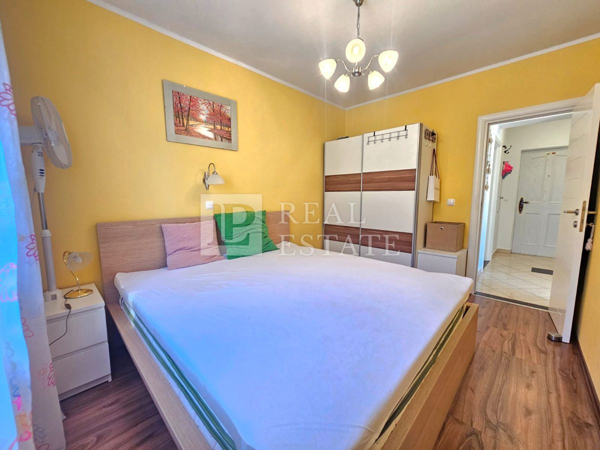 JADRANOVO - EKSKLUZIVNA PRODAJA - štiri stanovanja z vrtom in garažo v centru