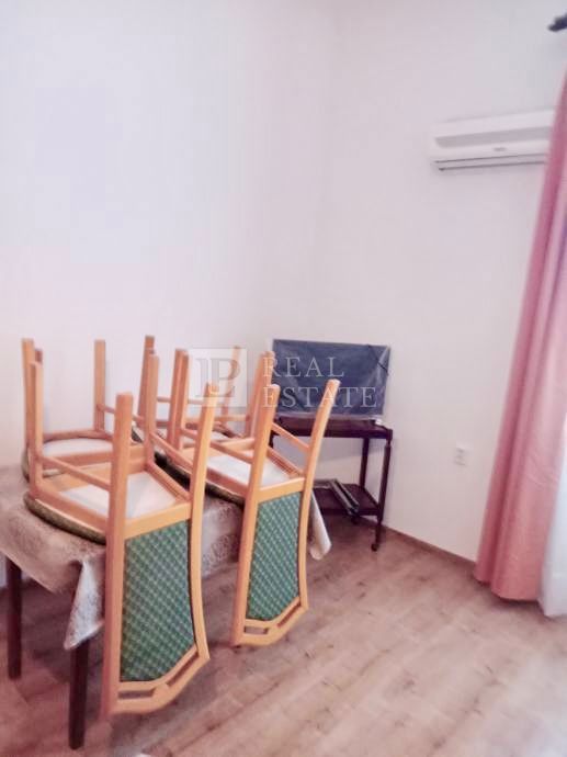 NOVI VINODOLSKI - dva apartmaja 100 m od morja