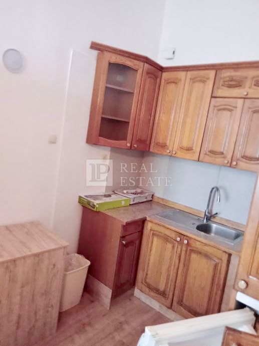 NOVI VINODOLSKI - dva apartmaja 100 m od morja