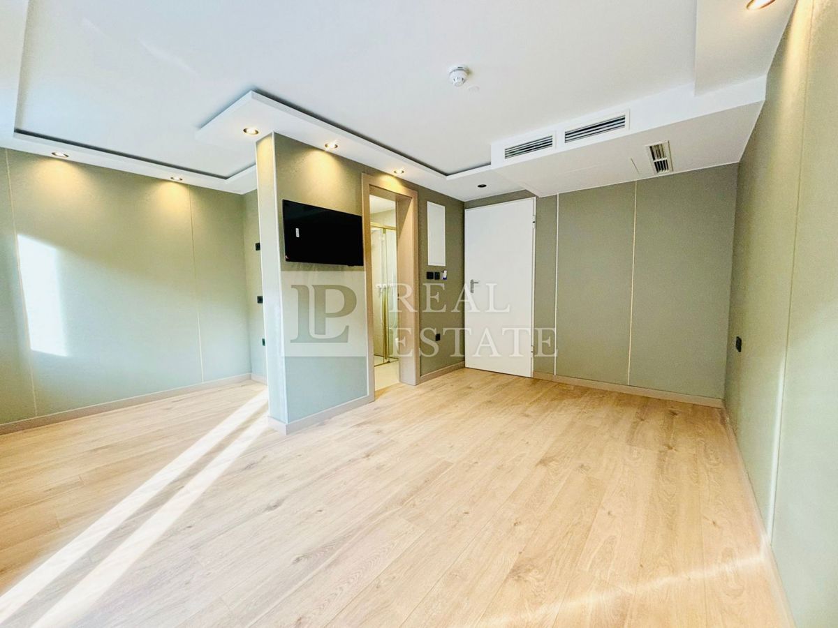 CRIKVENICA - luksuzno stanovanje z balkonom v moderni novogradnji