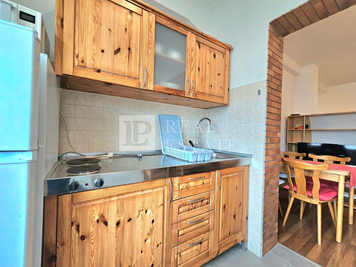 JADRANOVO - stanovanje v pritličju s teraso