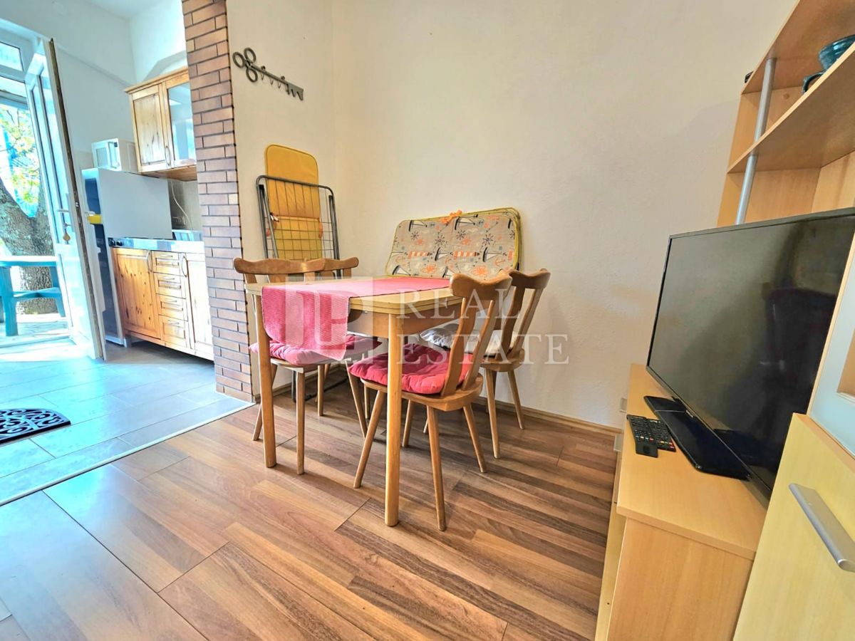 JADRANOVO - stanovanje v pritličju s teraso