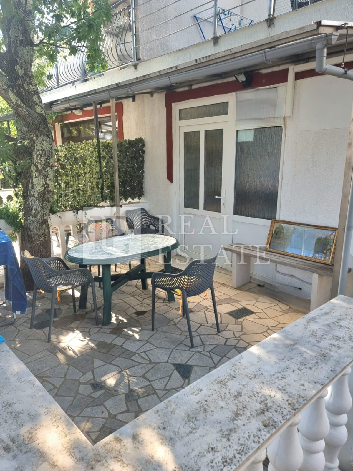 JADRANOVO - stanovanje v pritličju s teraso