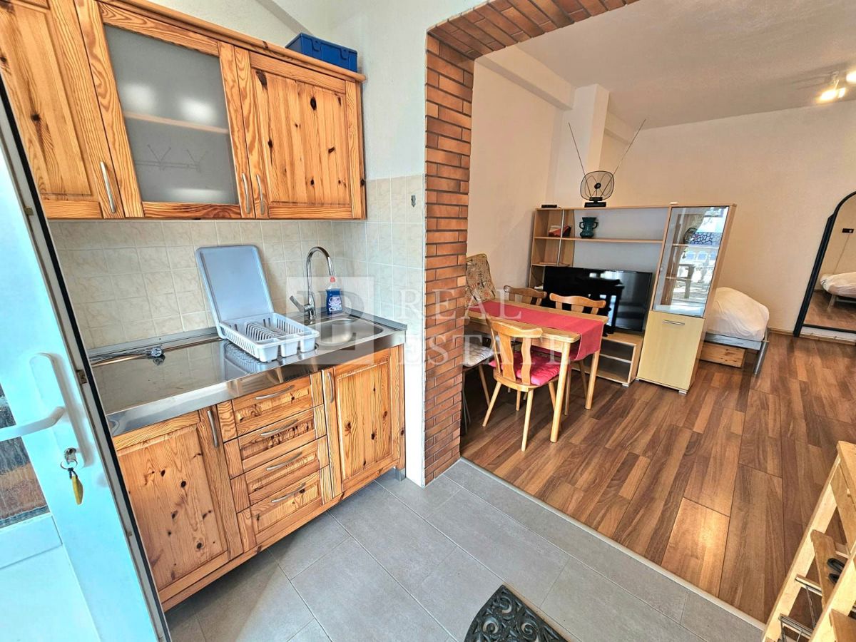 JADRANOVO - stanovanje v pritličju s teraso