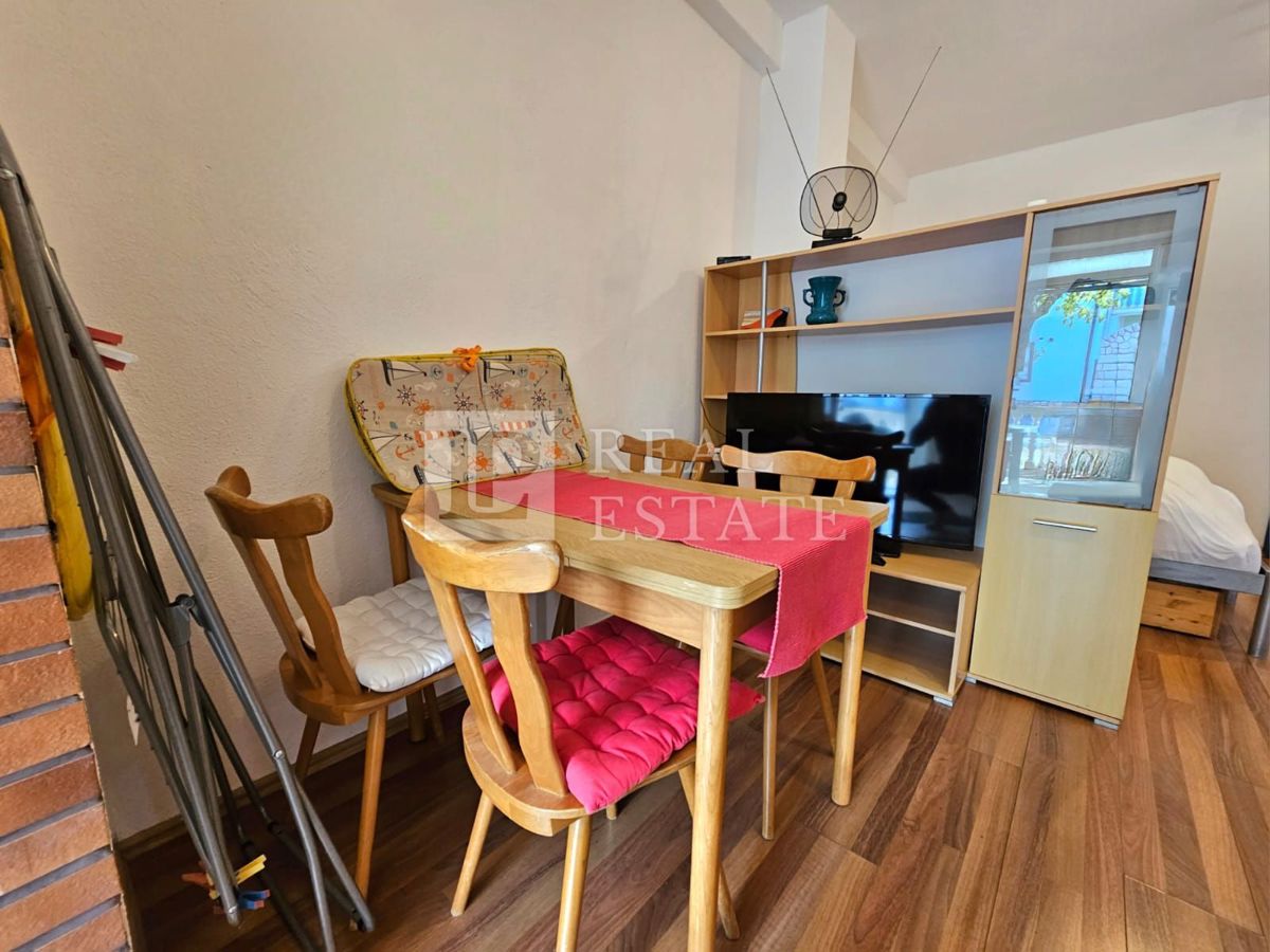 JADRANOVO - stanovanje v pritličju s teraso