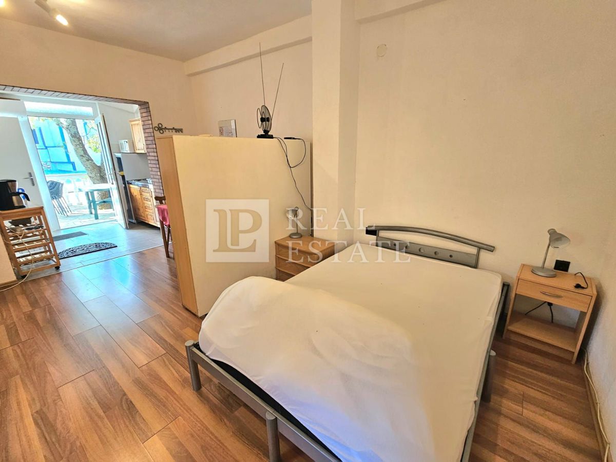 JADRANOVO - stanovanje v pritličju s teraso