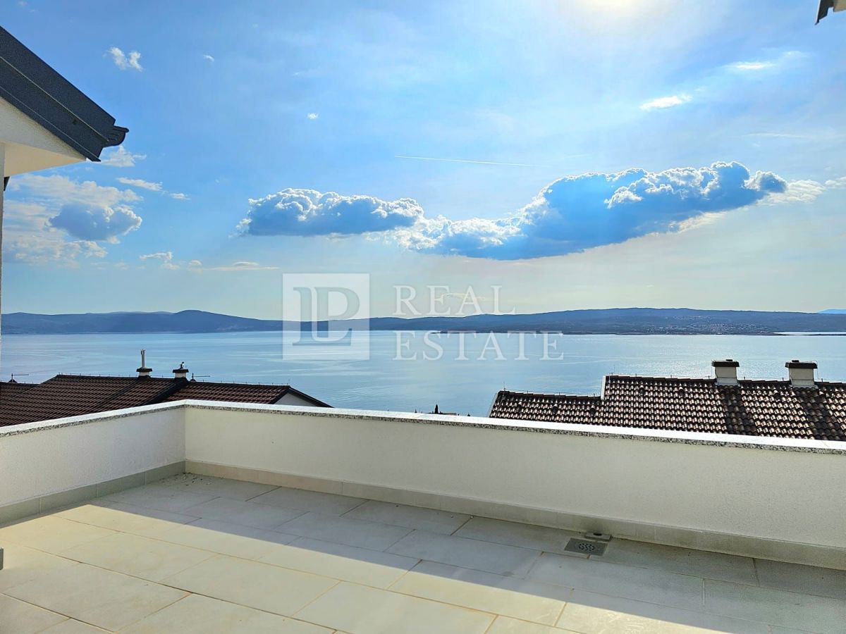 CRIKVENICA - novogradnja s panoramskim pogledom na morje