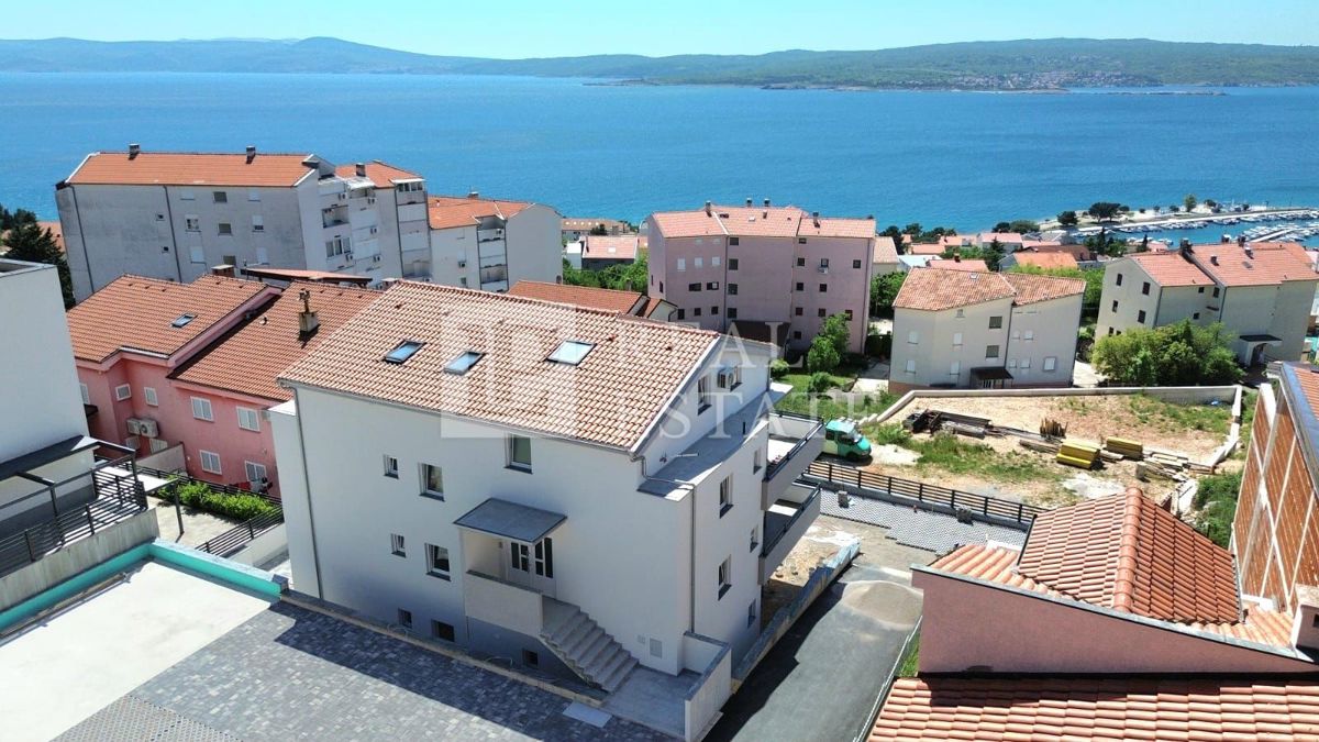 CRIKVENICA - trosobno stanovanje v luksuzni novogradnji