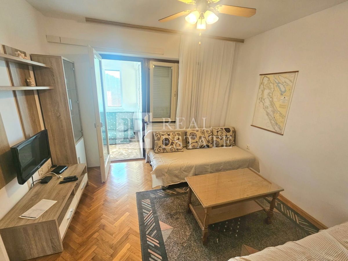 JADRANOVO - enosobno stanovanje v centru