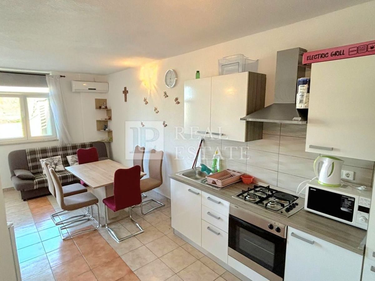 NOVI VINODOLSKI - stanovanje 2 spalnici + dnevna soba