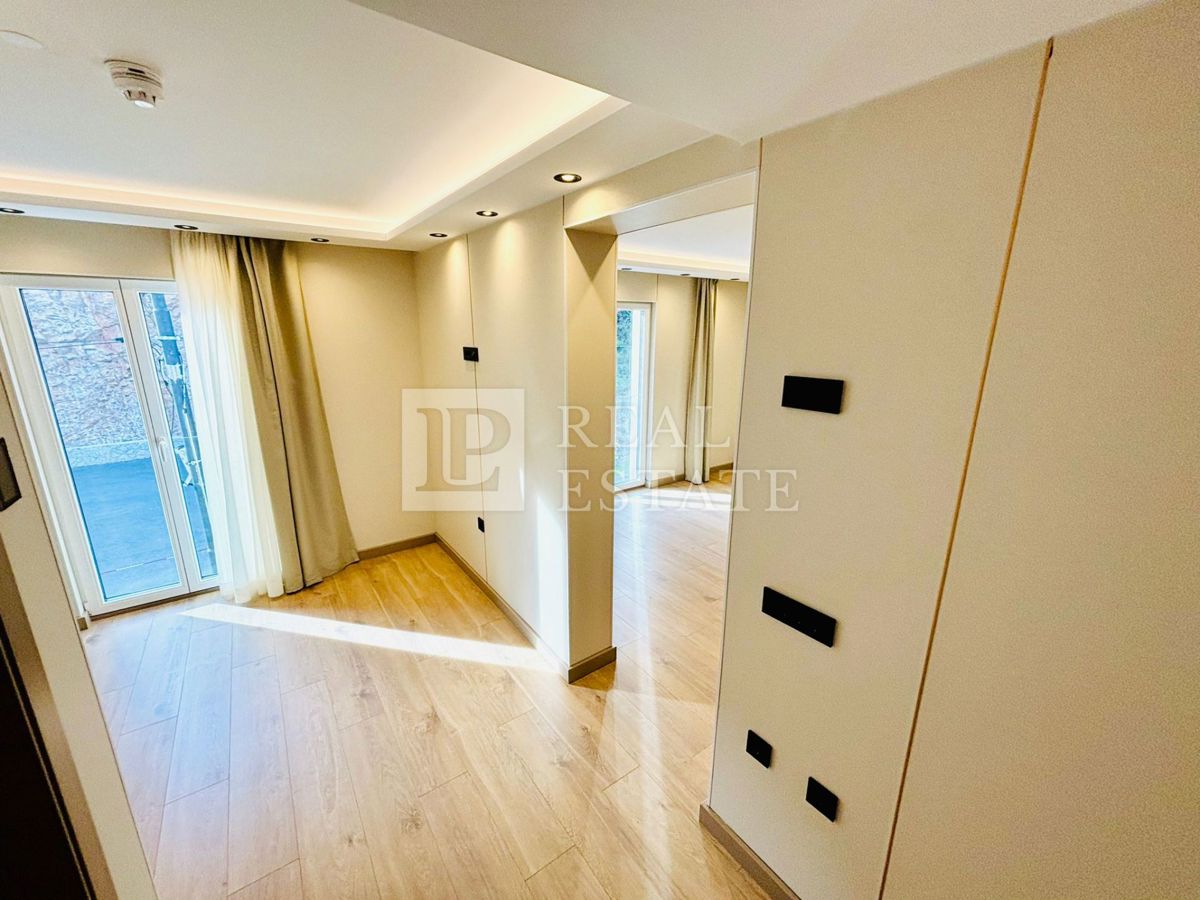 CRIKVENICA - impresivno stanovanje v luksuznem hotelskem kompleksu