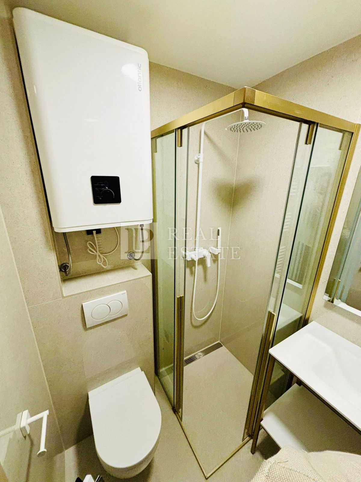 CRIKVENICA - impresivno stanovanje v luksuznem hotelskem kompleksu