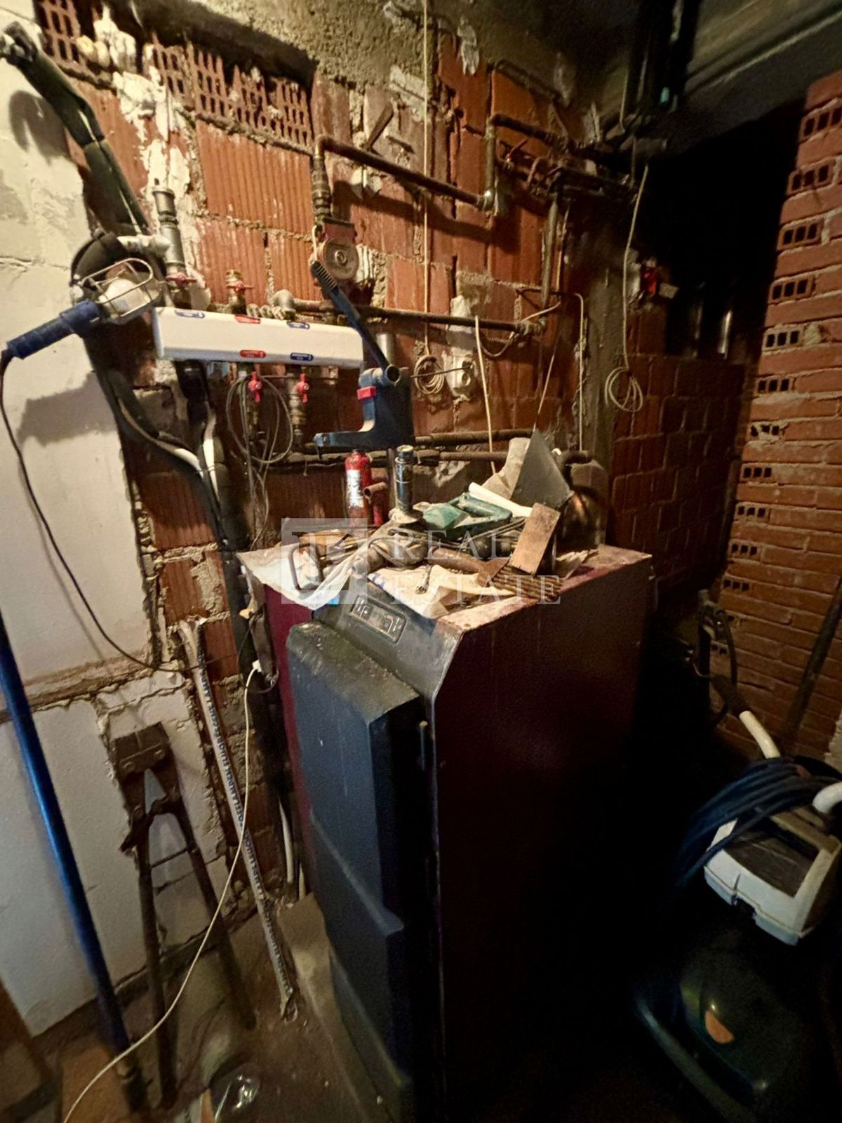 NOVI VINODOLSKI - trisobno stanovanje z ogromno teraso in čudovitim razgledom