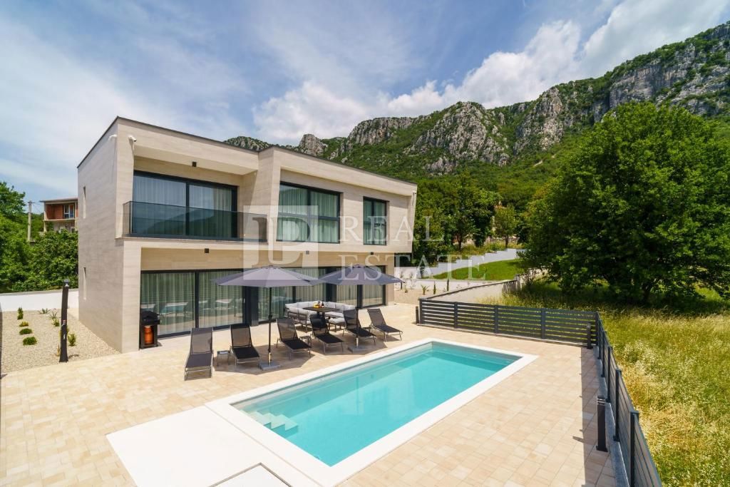 BRIBIR - privlačna vila na mirni lokaciji