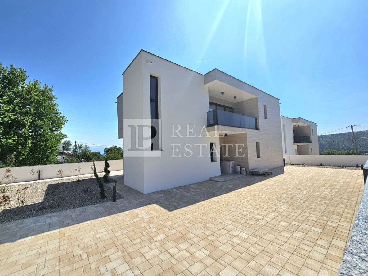 BRIBIR - privlačna vila na mirni lokaciji
