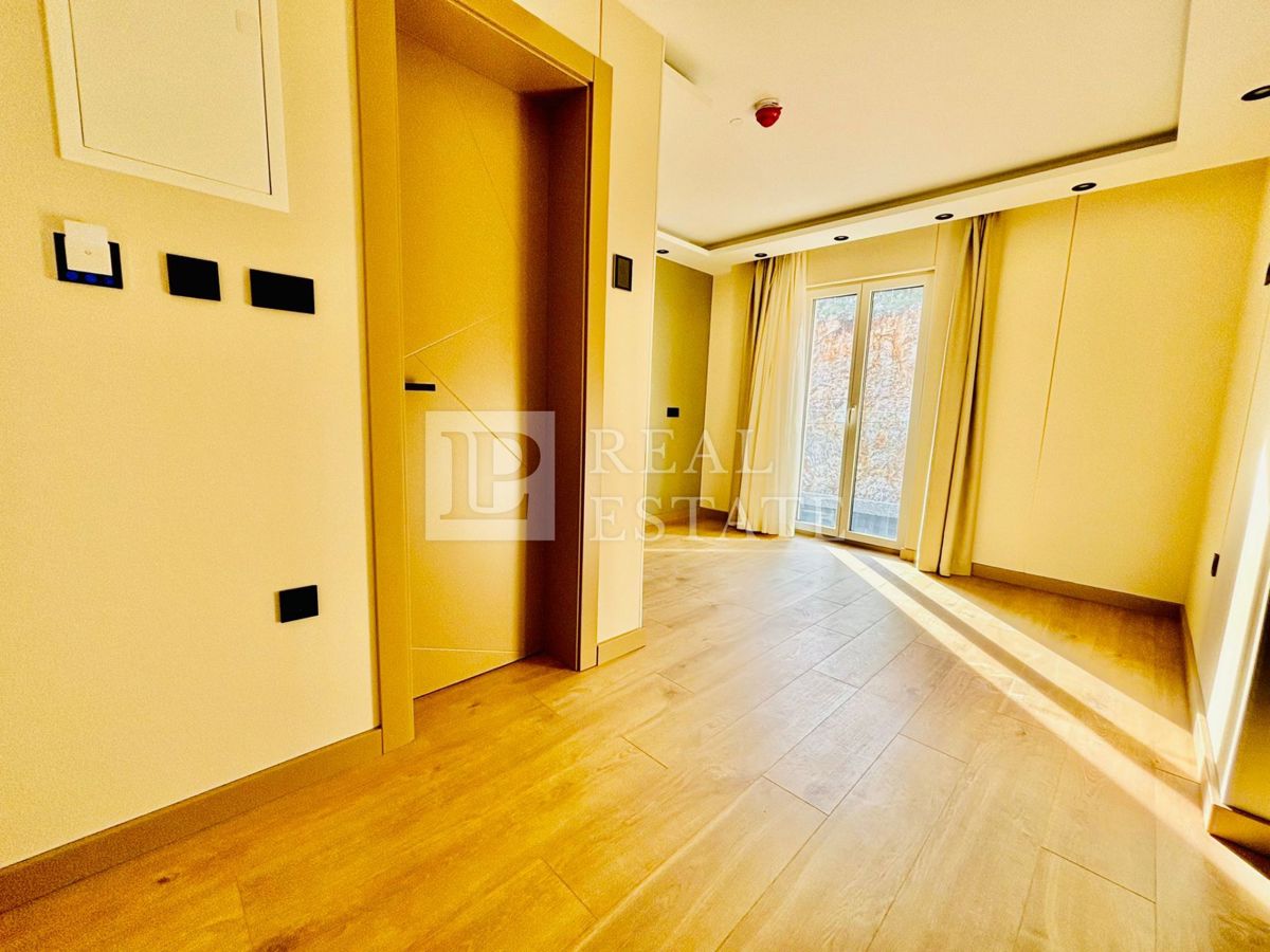 CRIKVENICA - privlačno stanovanje na odlični lokaciji