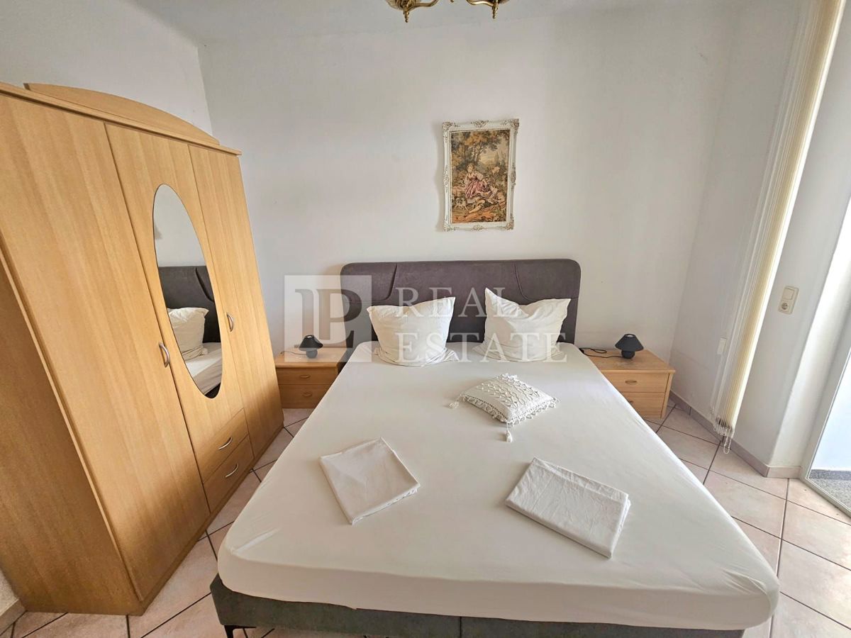 CRIKVENICA - apartmajska hiša z odprtim pogledom na morje
