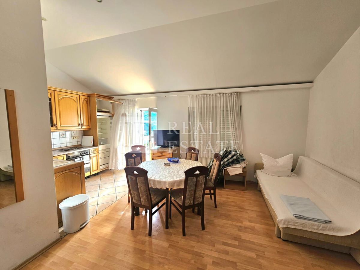 CRIKVENICA - apartmajska hiša z odprtim pogledom na morje