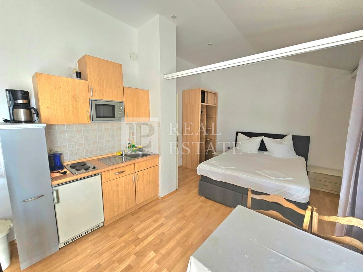 CRIKVENICA - apartmajska hiša z odprtim pogledom na morje