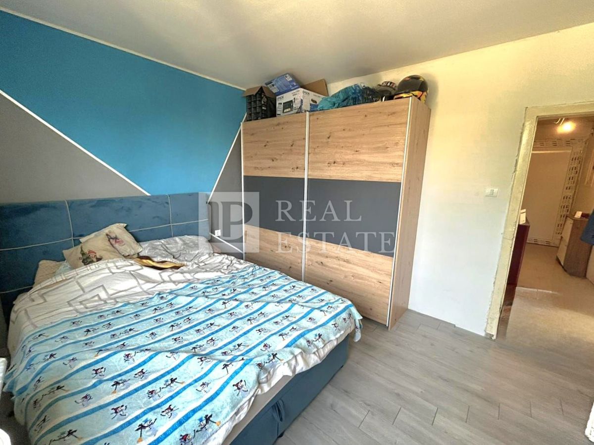 KRALJEVICA - stanovanje v pritličju 100 metrov od morja