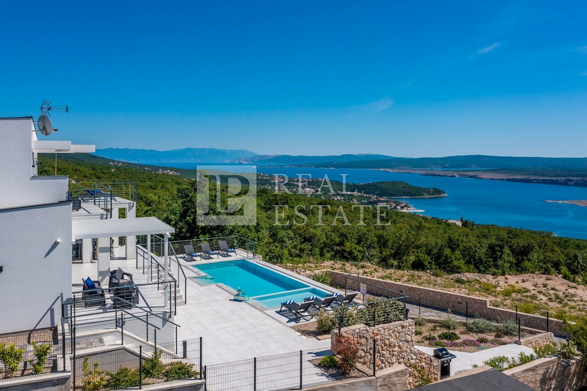 ŠMRIKA - moderna vila s panoramskim razgledom